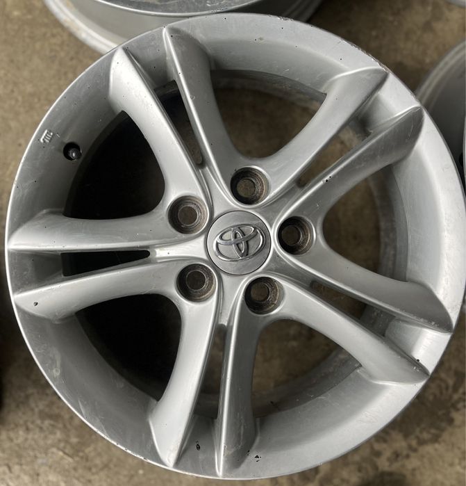 Диски Toyota Corolla Auris R 16 5 114,3 Camry