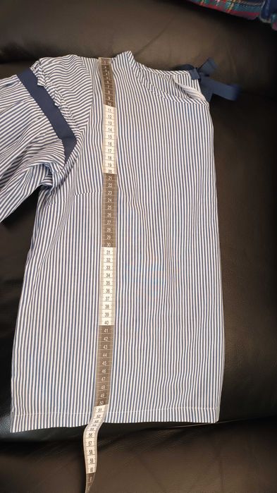 Blusa em azul e branco da Throttleman