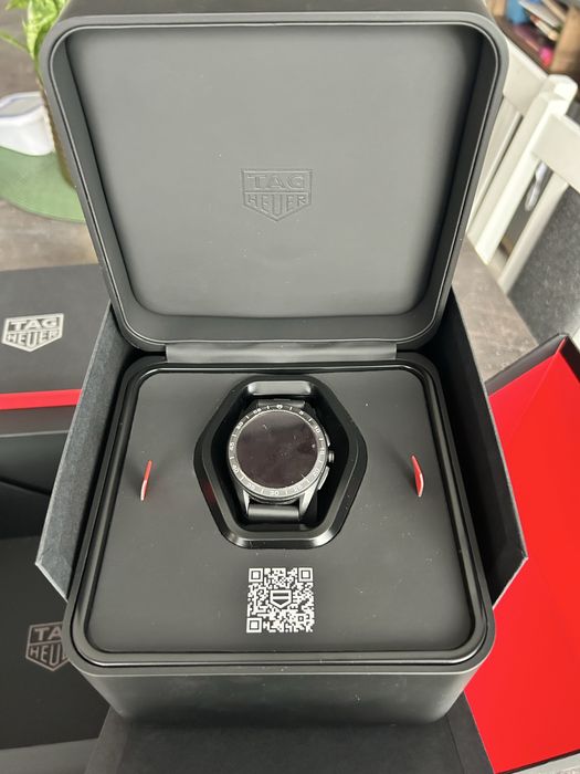 smartwatch Tag Heuer