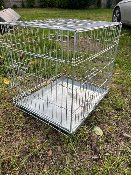 Metalowa klatka dla psa