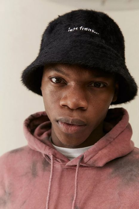 Urban outfitters мужская шляпа-ведро.
Urban Outlaws
Вам интересны вещи