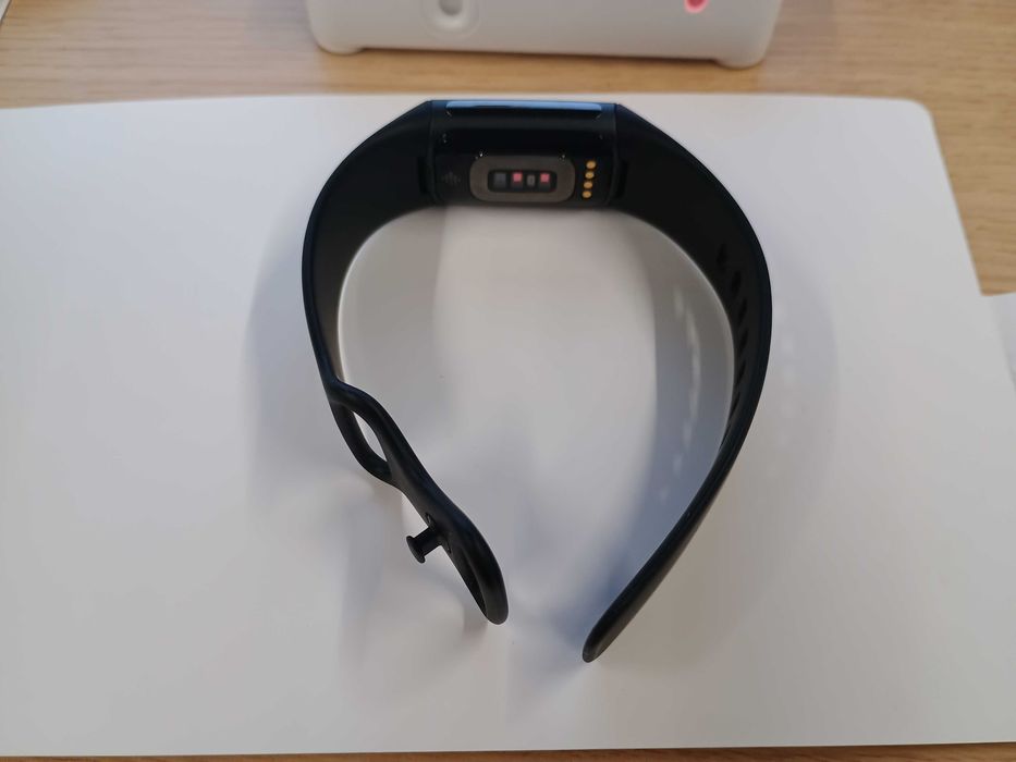 Opaska sportowa Fitbit Charge 5 - 2 lata gwarancji