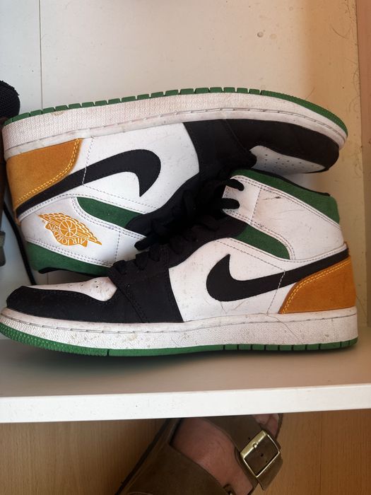 Nike Air Jordan 1 Mid SE Oakland