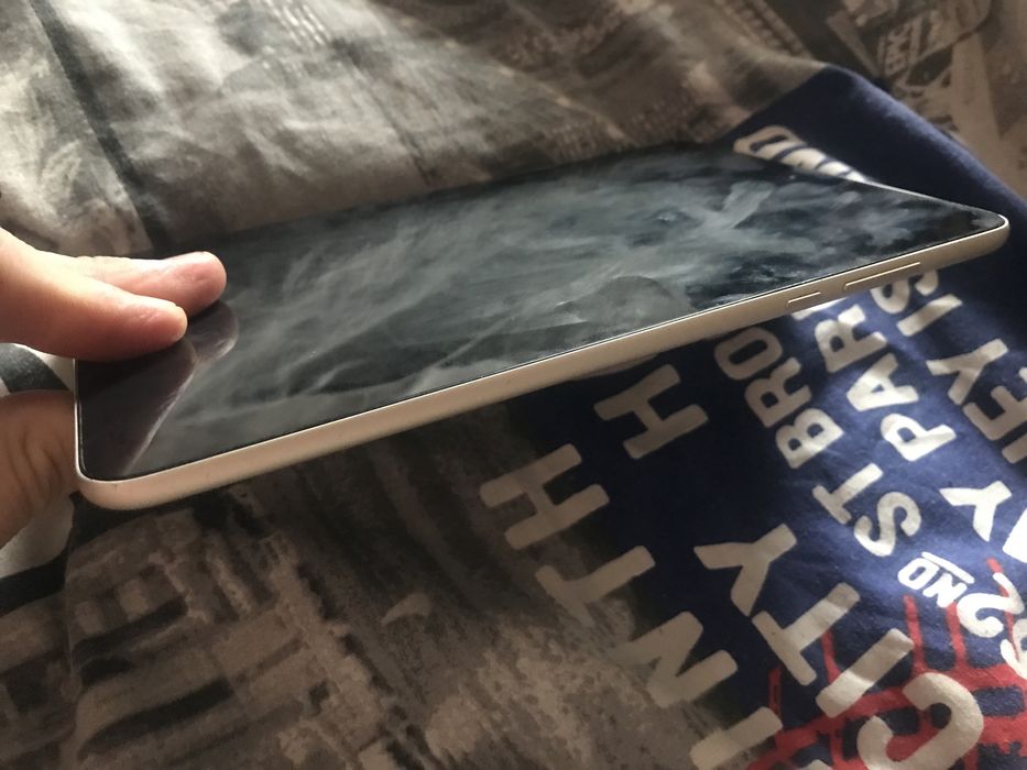 Xiaomi Mi Pad 2 в гарному стані