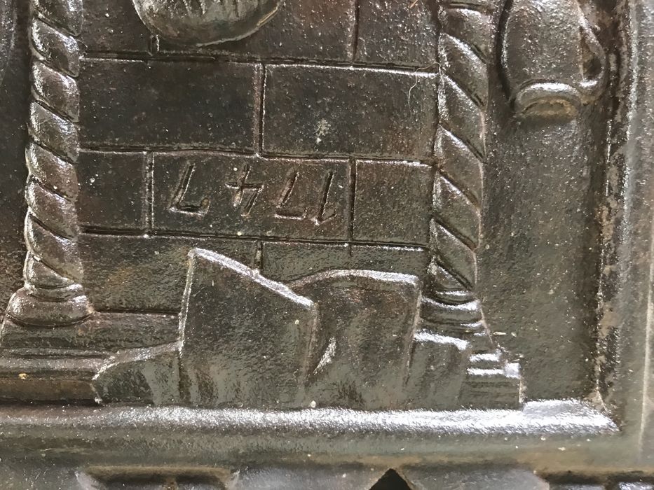 Stary piec koza na olej opalowy