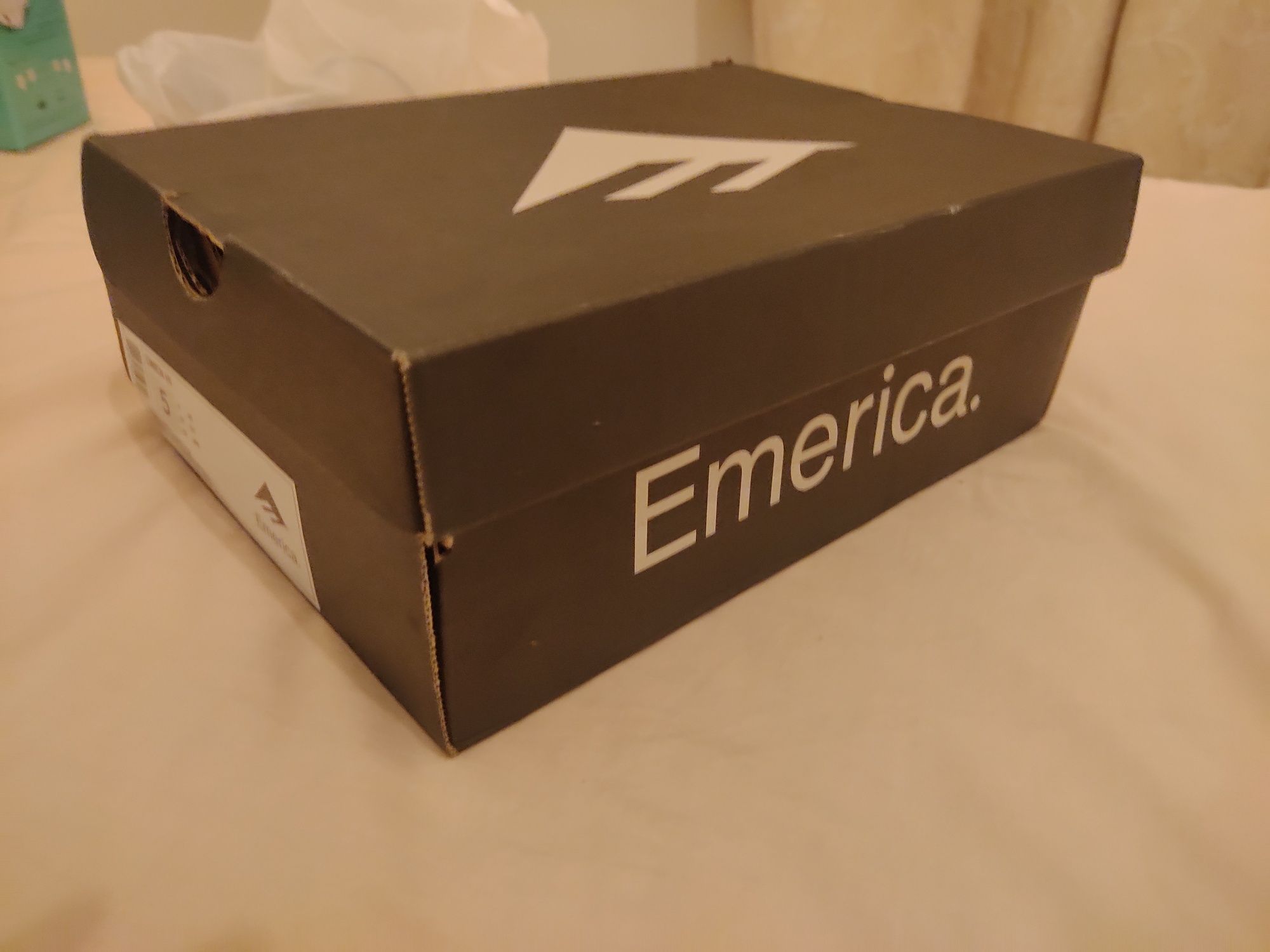 Sapatilhas botas emerica tam 37 Skate skater novas com caixa