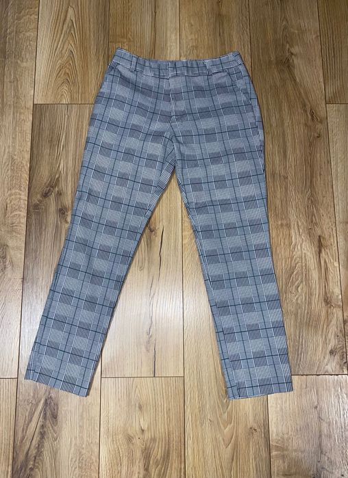 Eleganckie spodnie w kratę stradivarius