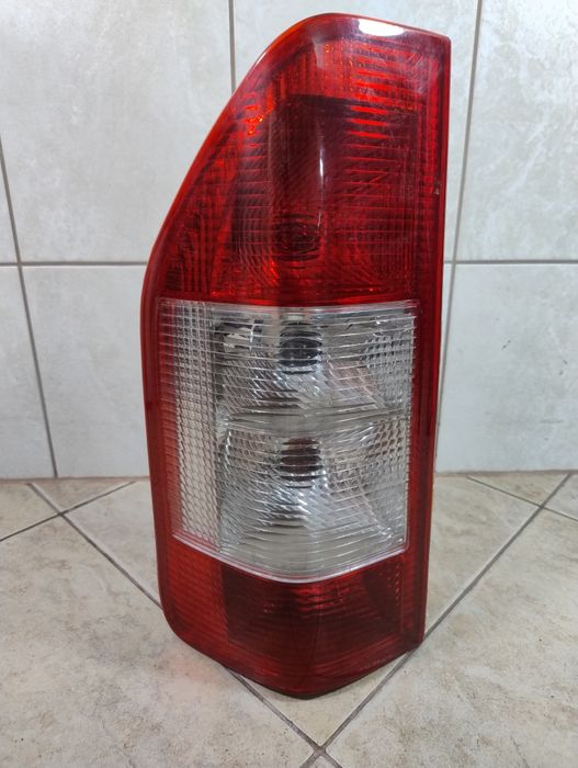 Lampa lewa tył sprinter 00-06 Europa wkład wysyłka OLX kompletna