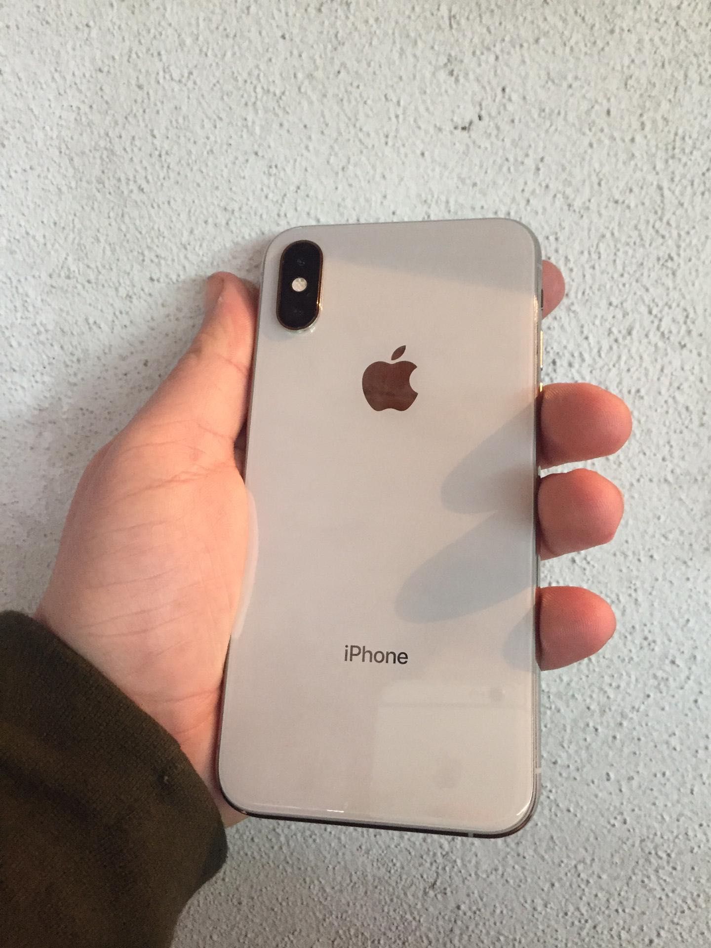 iPhone XS 64gb bom estado