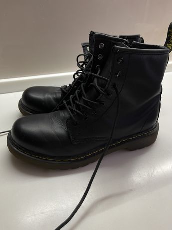 Продаю черевики Dr. Martens (Оригінал)