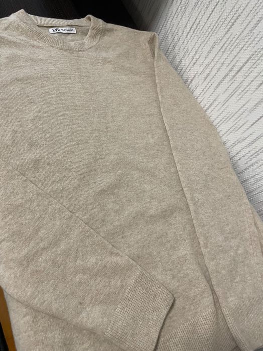 Шерстяна кофтинка Zara