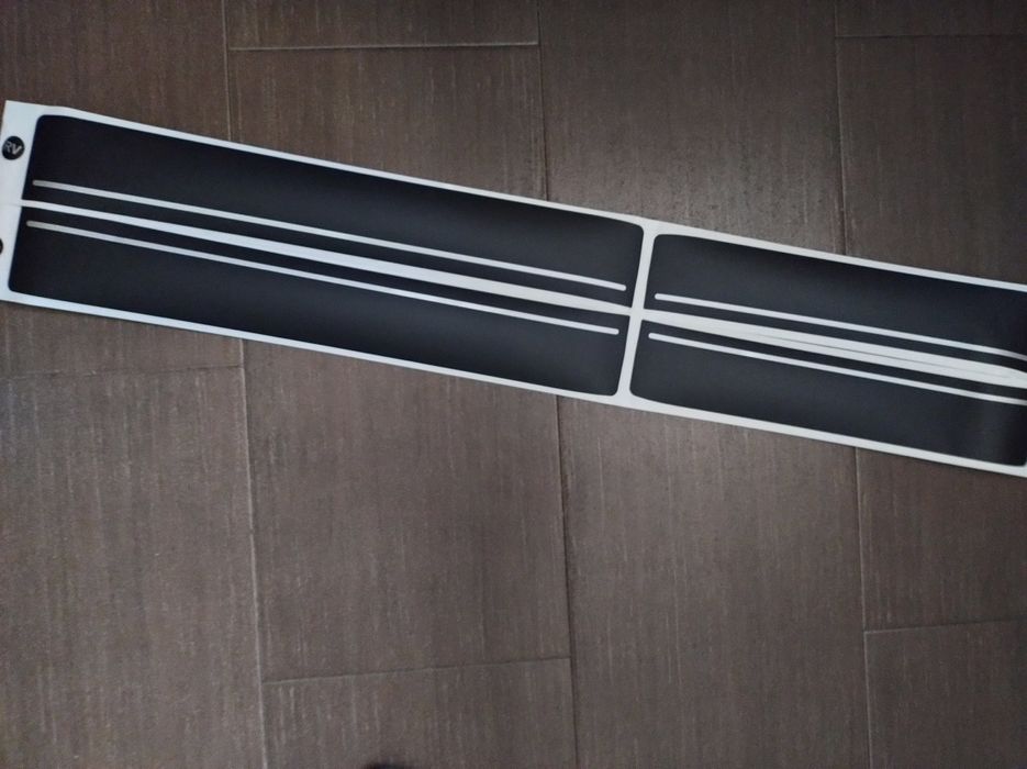 Oryginalne folie ochronne na progi VW Tiguan