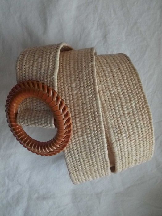 Pasek kremowy (sizal) z gumką