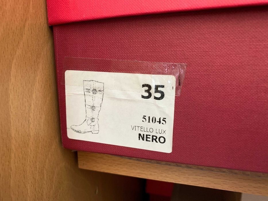 Botas de cano alto naná cor preto Tam. 35