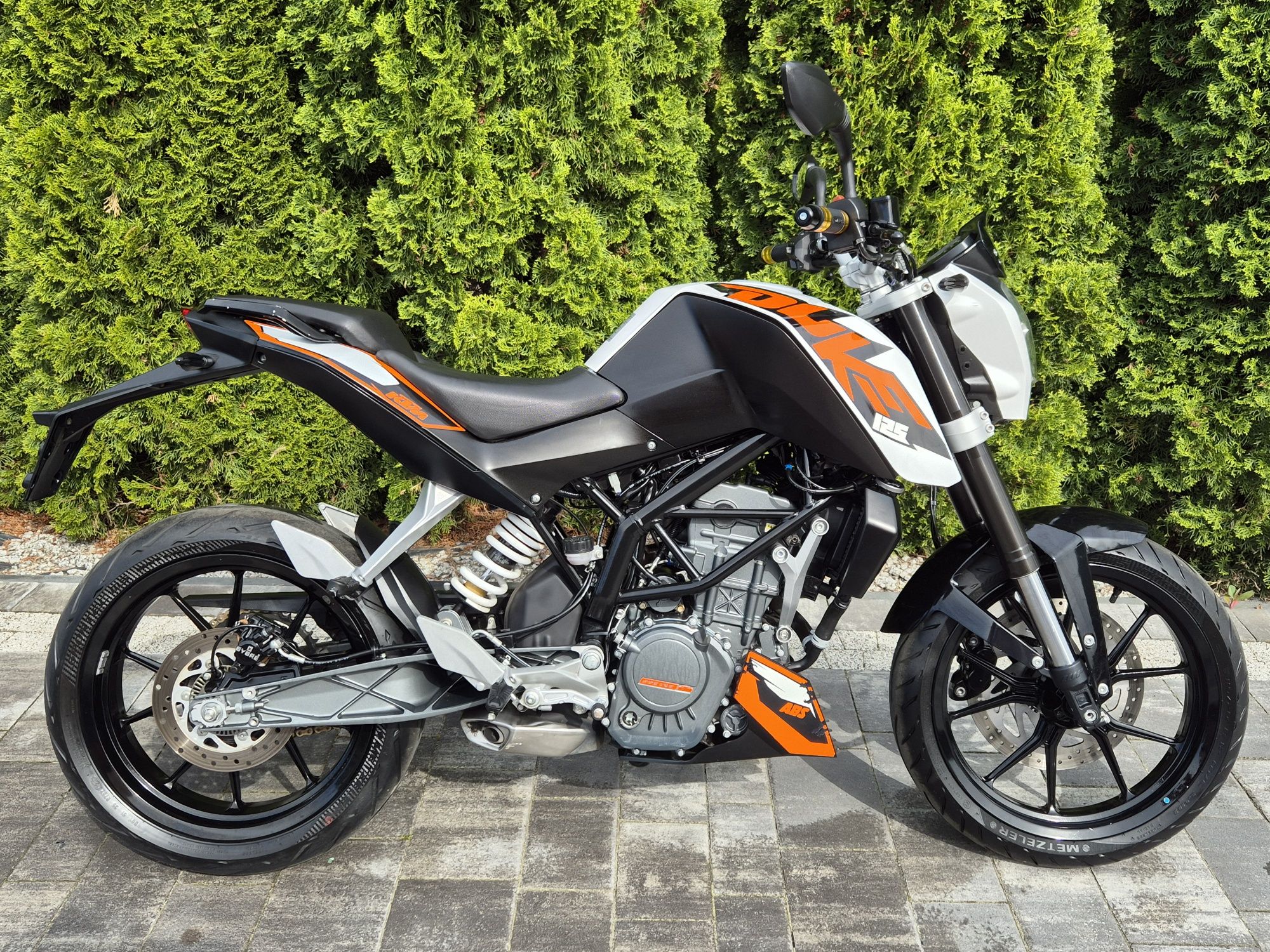 Ktm Duke 125 ABS 2015r Niski Przebieg kat B a1