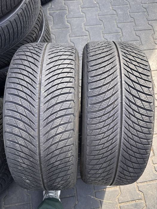 245/35/21 michelin