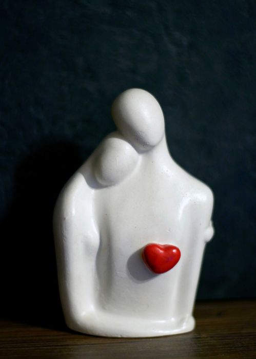 Prezent ślubny Rzeźba z gipsu, Jesteś Moim Skarbem, biała,wys. 13,2 cm