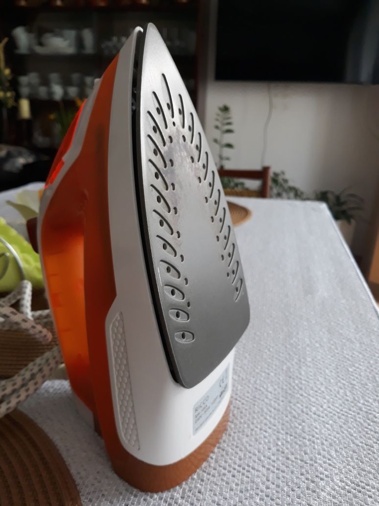Blender ręczny RICCO + małe żelazko