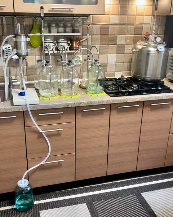 Сухопарники - барботеры есть с разными трубками на крышке 10-12-14-16