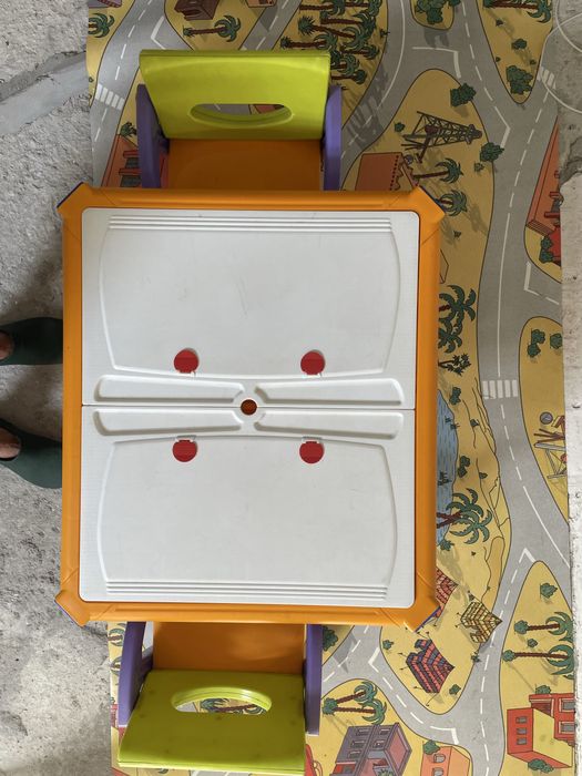 Mesa de desenho de criança