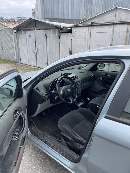 Alfa Romeo 147 після дтп