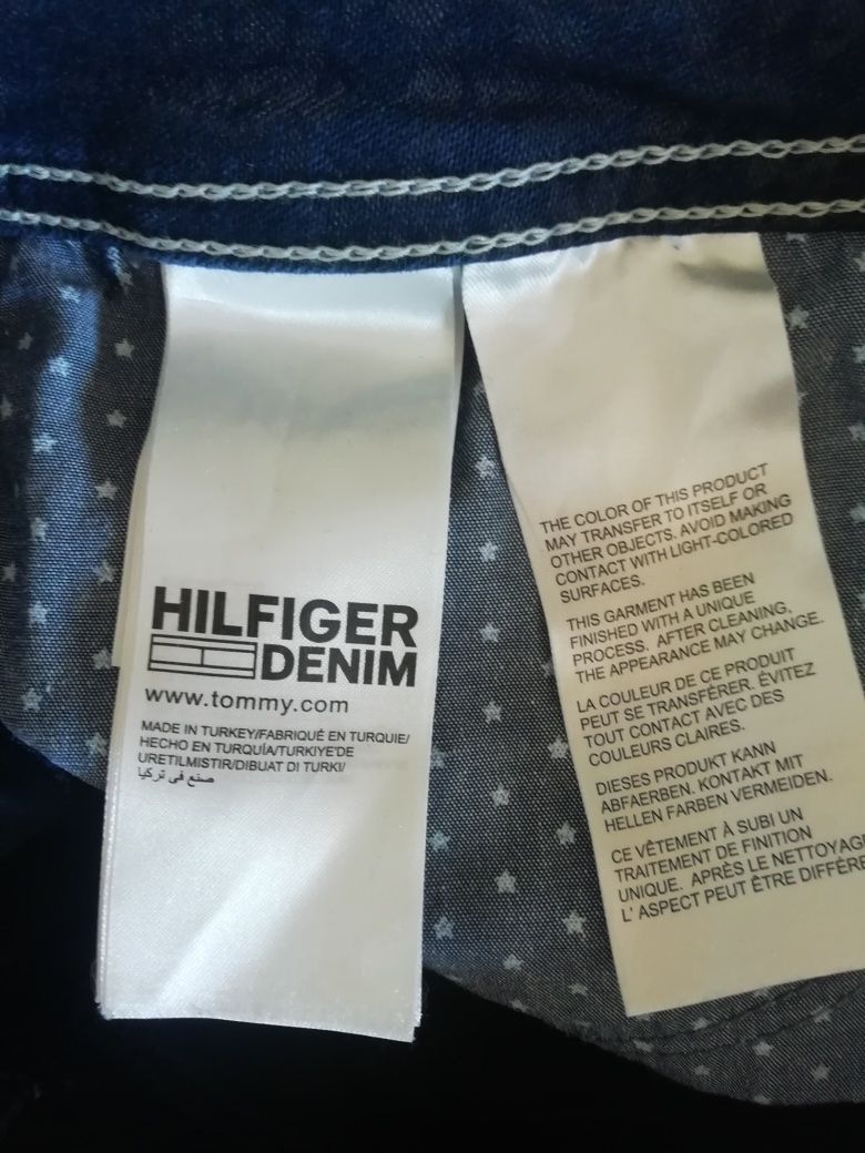 Tommy Hilfiger W30 L32