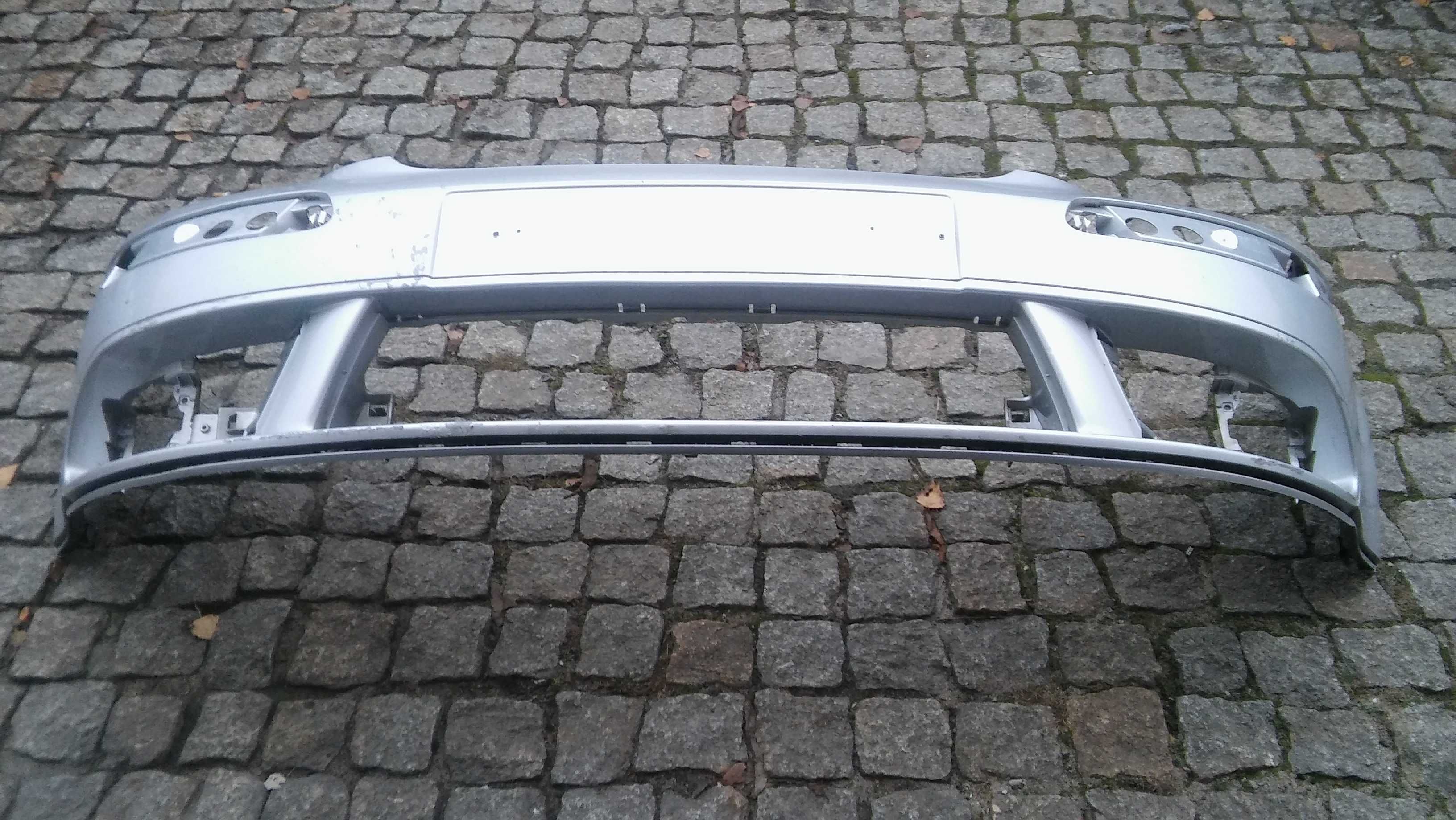 VW Golf 5 Plus,5M0,od 04r,zderzak przód,SREBRNY=LA7W,ślizgi L+P,orygin