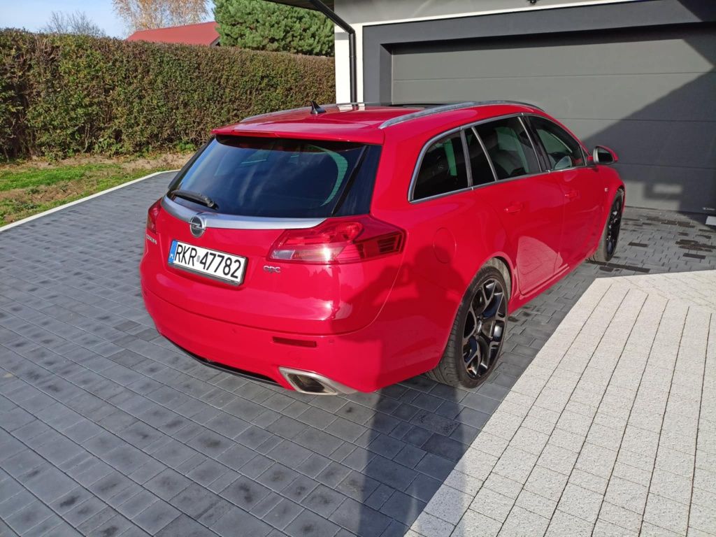 Opel Insignia Sports Tourer OPC 2.8 V6 Turbo 325KM, manuał, 4x4