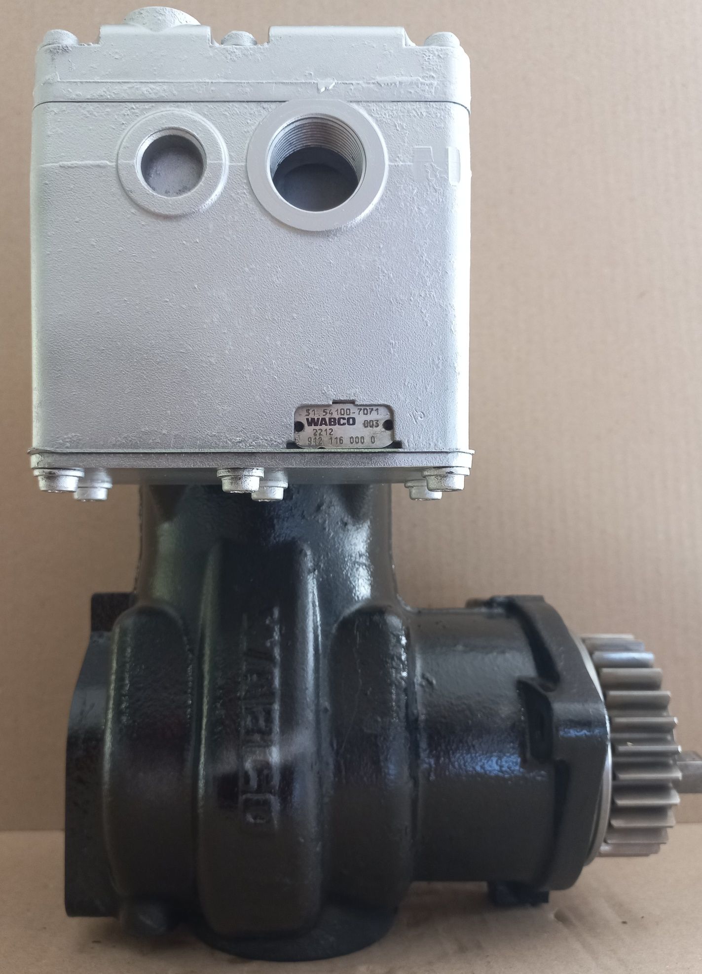 Продам компрессор Wabco 9121160000,51541007071 MAN TGL
