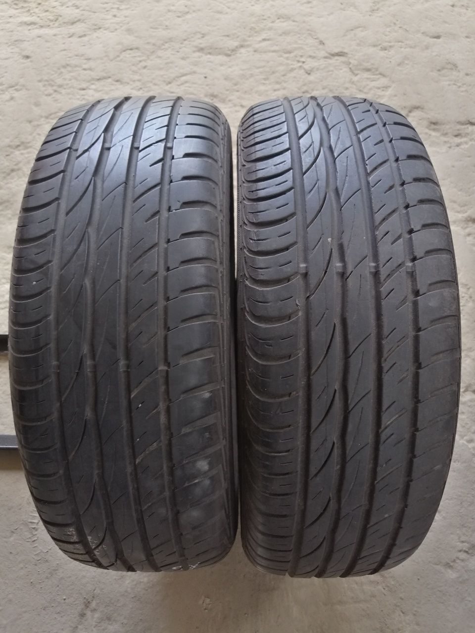 205/60R16 92V Barum Bravuris 2