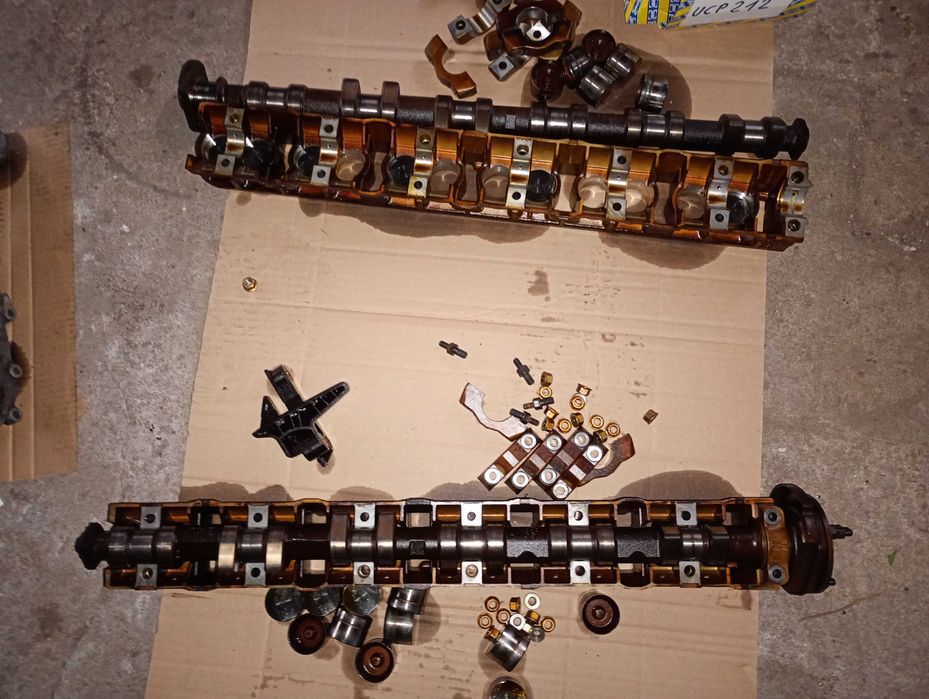 Wałek rozrządu ssący + wydechowy z listwami M52B25 BMW