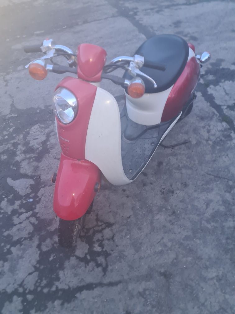 Honda metropolitan Skuter chf-50