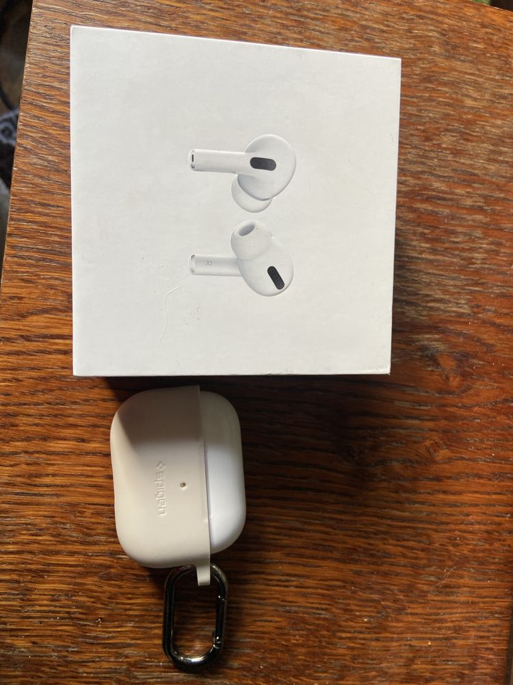 Продам Airpods pro magsafe