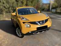 Nissan Juke Zadbany Juke użytkowany przez kobiety na trasach