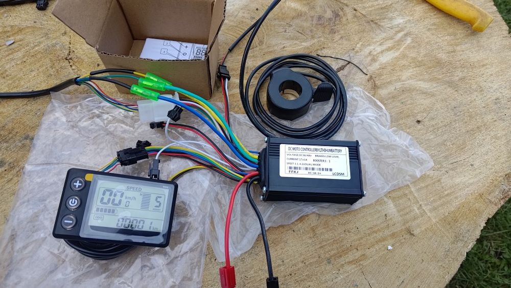 Wyświetlacz+sterownik+manetka 24V36V48V - 17A- 250W350W500W750W Nowy