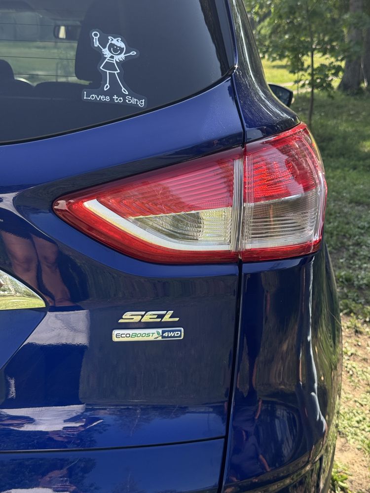 Ford Escape 2.0 EcoBoost SEL • Повний привід • Панорама • Шкіра • Syng