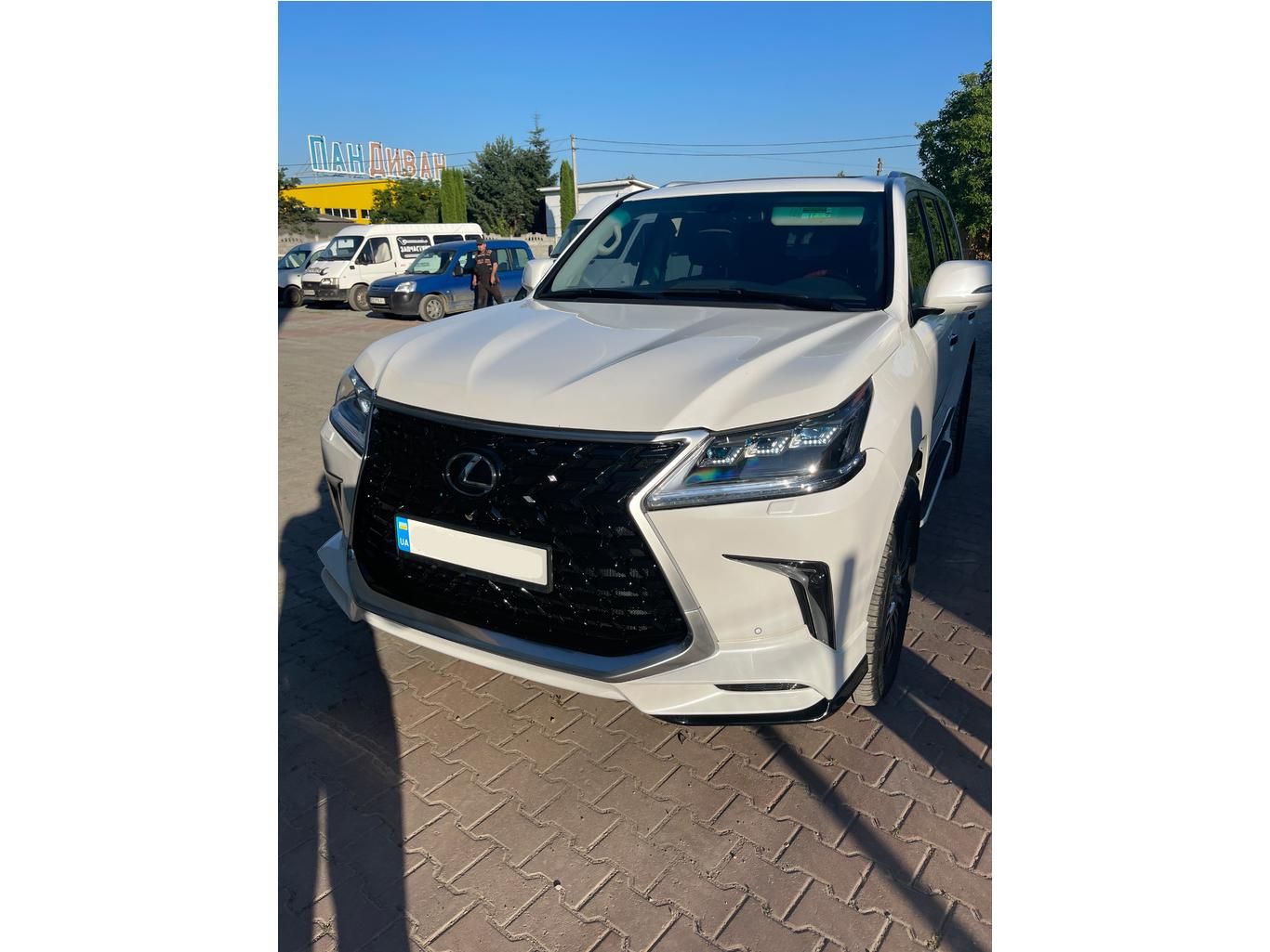 Lexus LX570 Комплект обвісів TRD-Sport 2021-2022 чорному кольорі