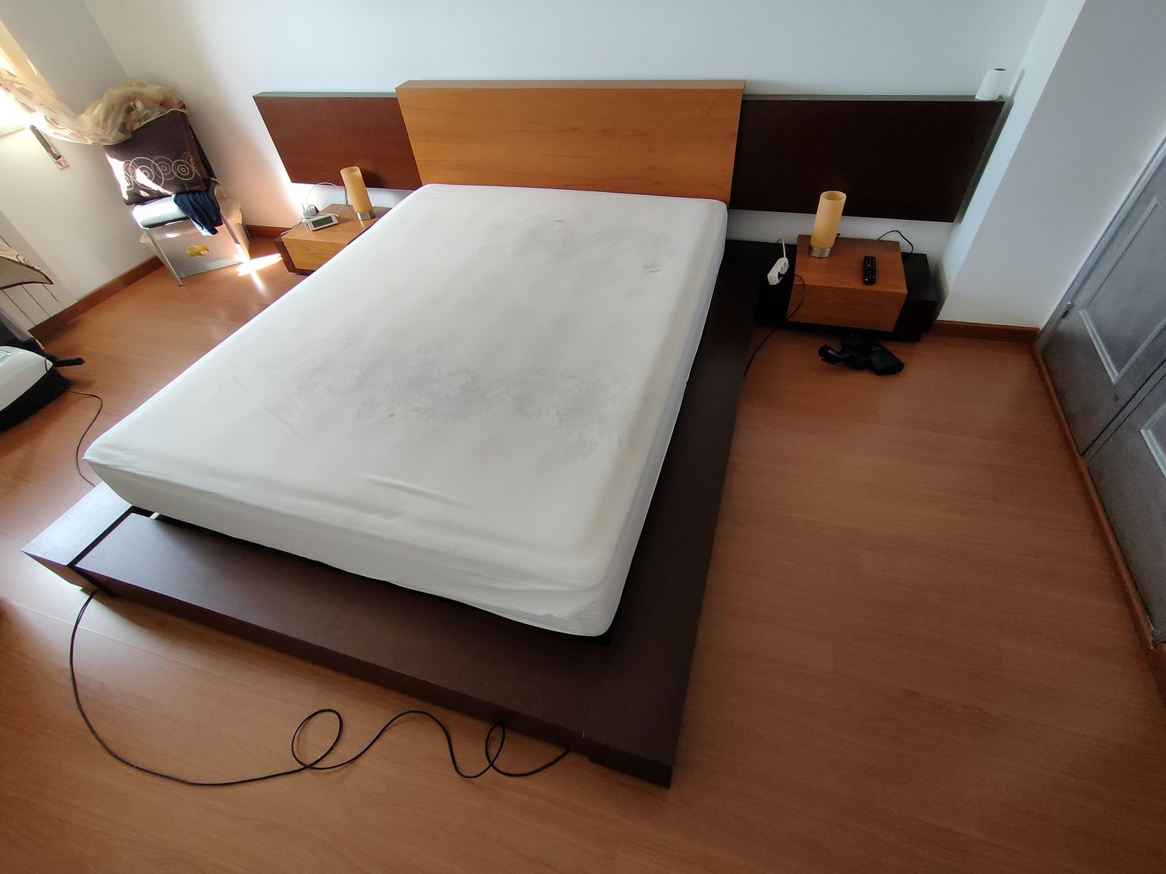 Cama madeira maciça