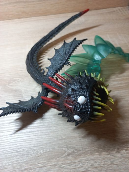 Дракон Шепчущая Смерть из Как приручить дракона