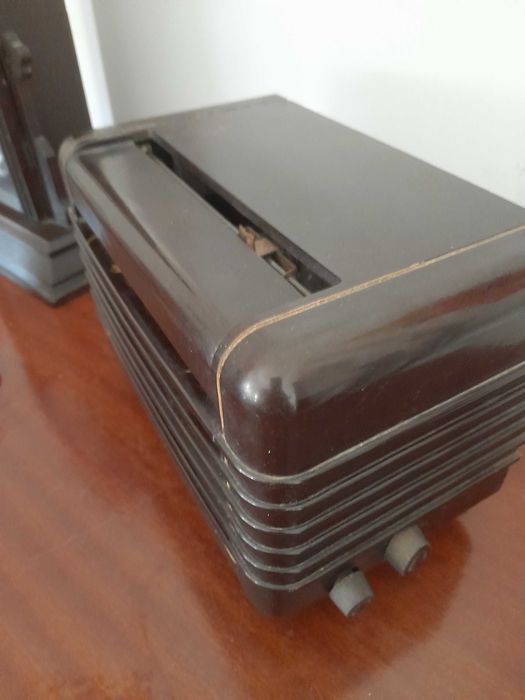Rádio antigo para colecção/ decoração