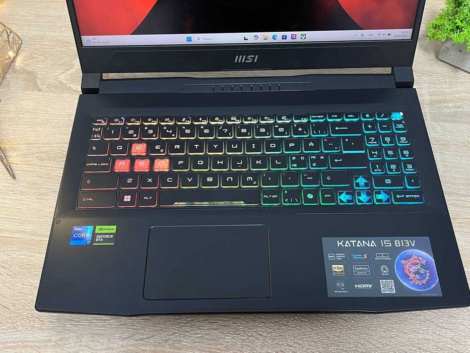 Ігровий MSI Katana b13VGK 15.6FullHD144Hz/i7-13620H/RTX4070/16DDR5/1TB