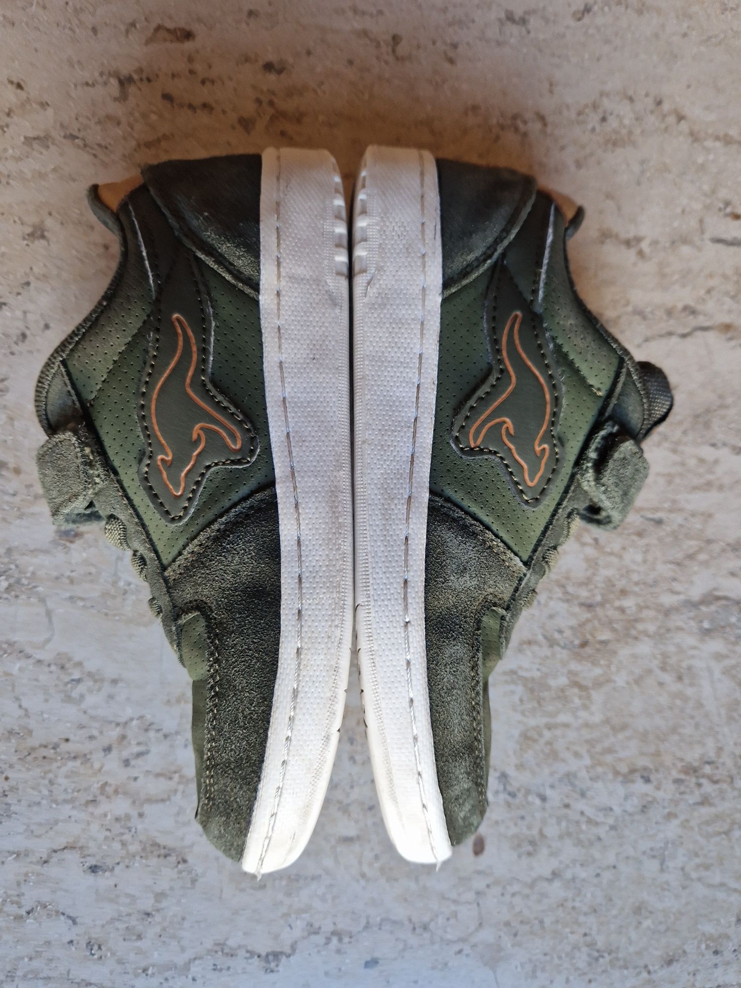 Buty Kangaroos 32 skórzane sneakersy na rzepy