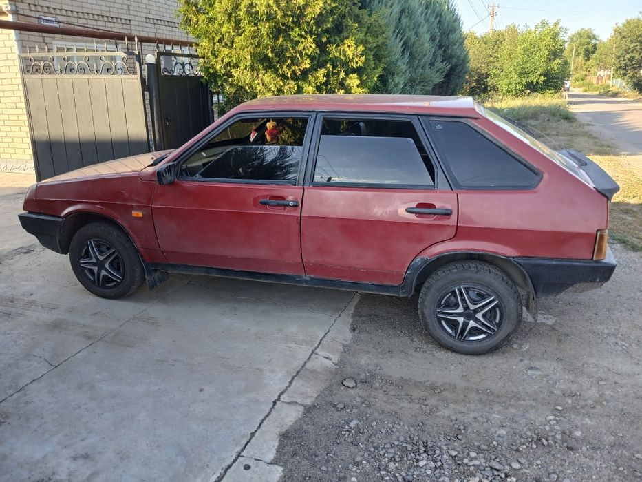 Автомобіль ВАЗ 2109