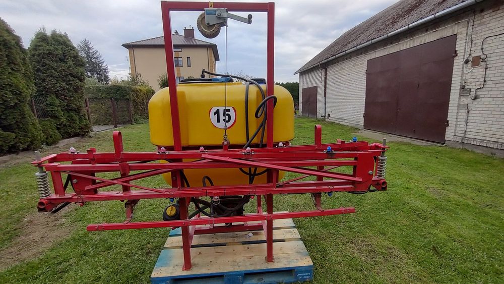 Opryskiwacz ciągnikowy 300 l glebogryzarka