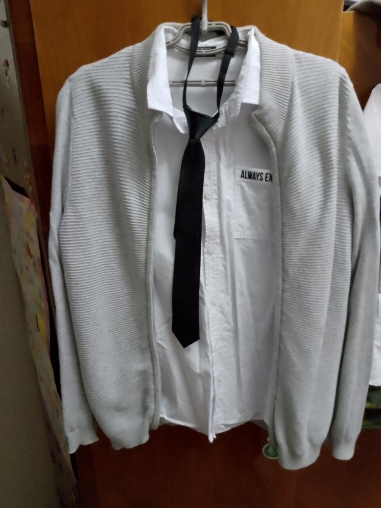 Рубашка с кофтой и галстуком 350гр