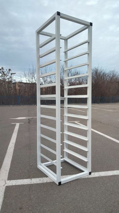 Стійка для аккумуляторів Deye