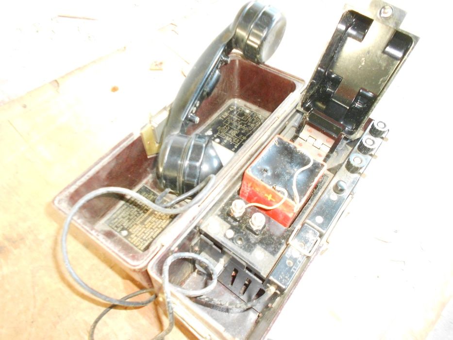 телефон военный полевой таи 43 1944г производства сша