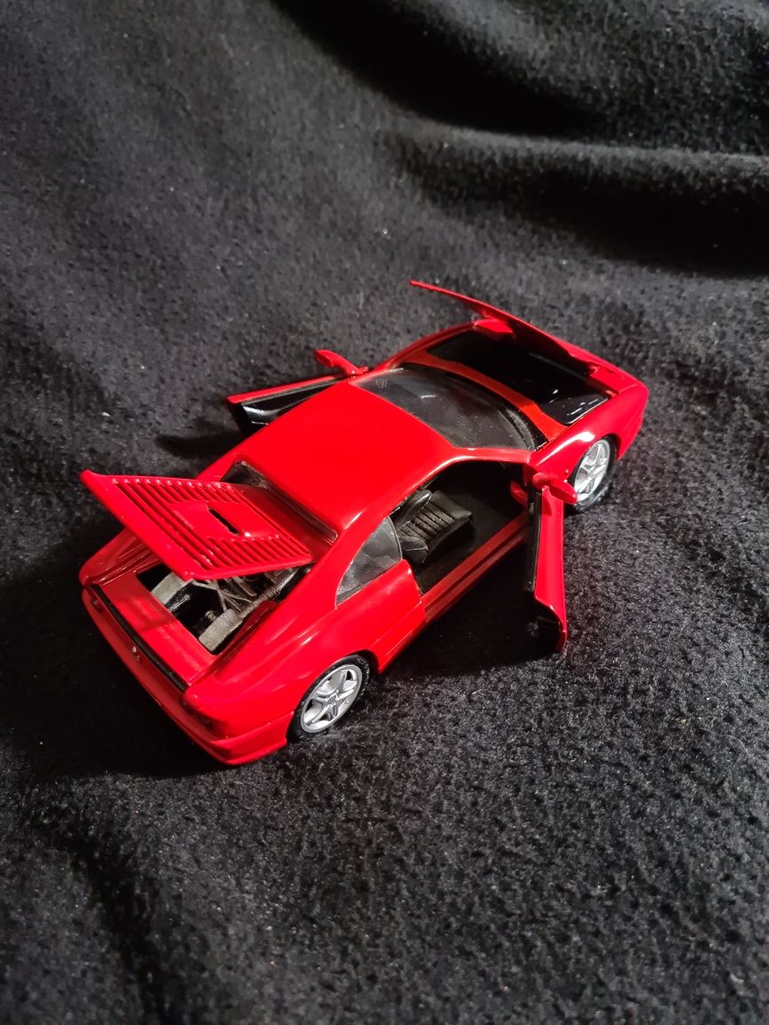 Ferrari F355 Berlinetta - Maisto - 1:24