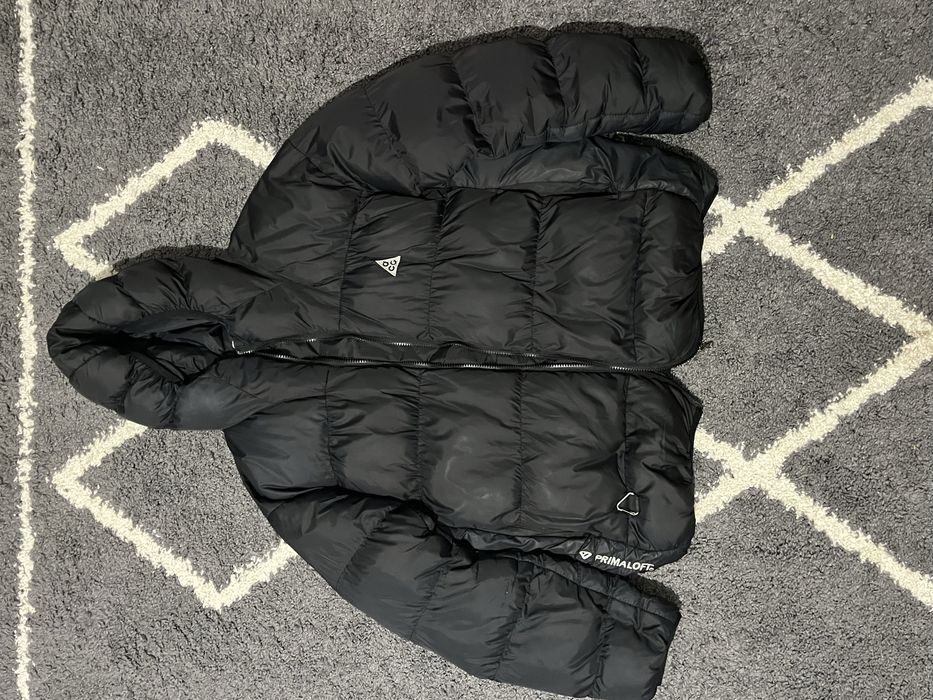 Продам пуховик Acg