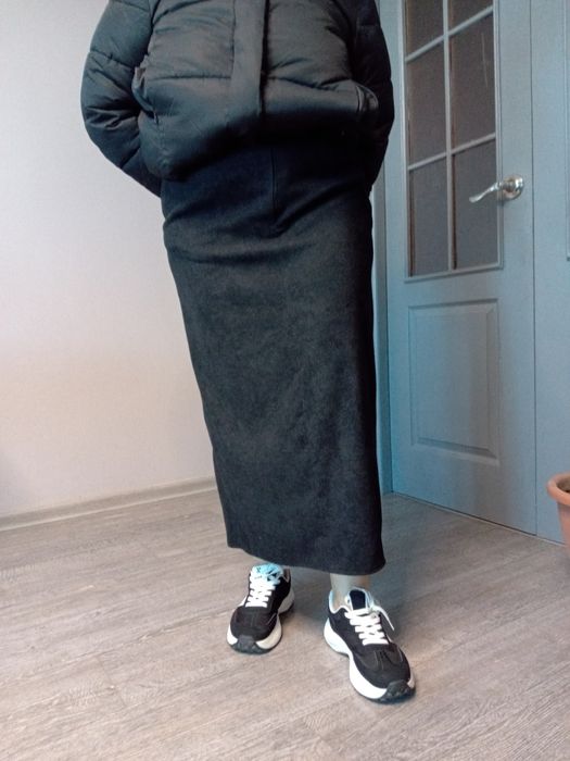 Класна вельветова спідниця